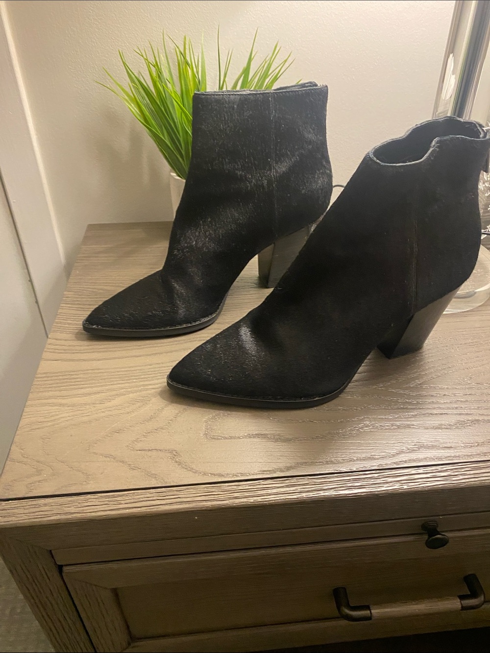 Lucky Brand Black Cow hair Pointed Toe Ankle Booties Size 9